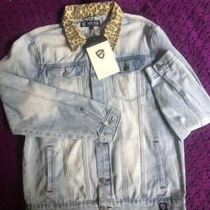 LIGHT BLUE WASHED DENIM JACKET (ENCRYPTED)
